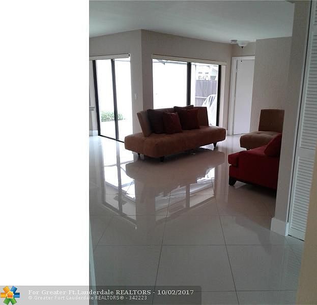 1st image of 2547 Carambola Cir N #18110