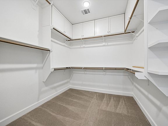 4th image of 3606 Somerset York Ln
