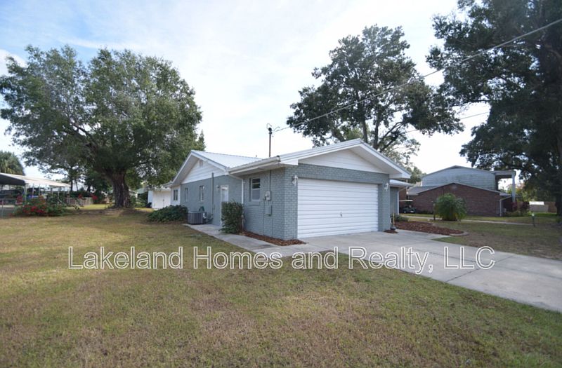 1st image of 126 Alachua Dr