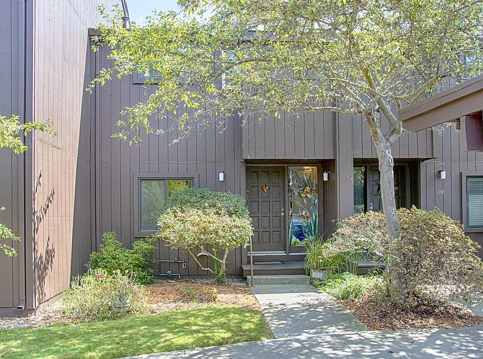 1st image of 118 Shelter Lagoon Dr