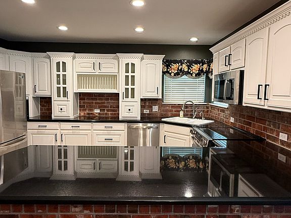 4th image of 1509 Saddle Lakes Dr