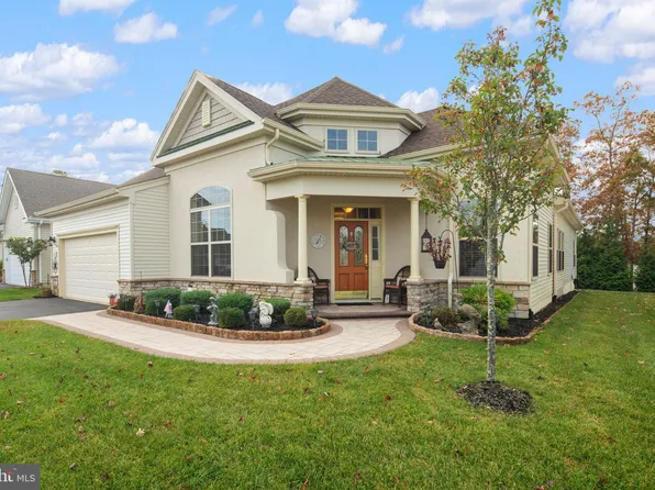 31 Rockland St, Barnegat, NJ 08005