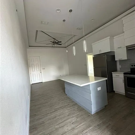1002 N Glasscock Rd #3 — Photo 7