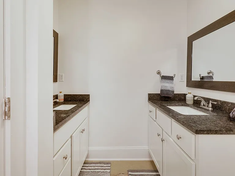 190 Lakewood Dr — Photo 33