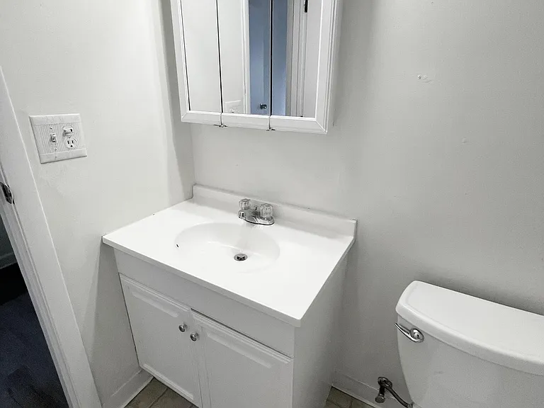 135 E Maynard Ave — Photo 19