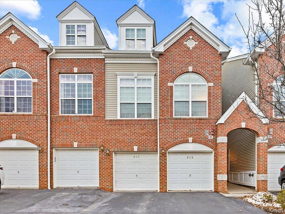 1st image of 917 Balsam Drive