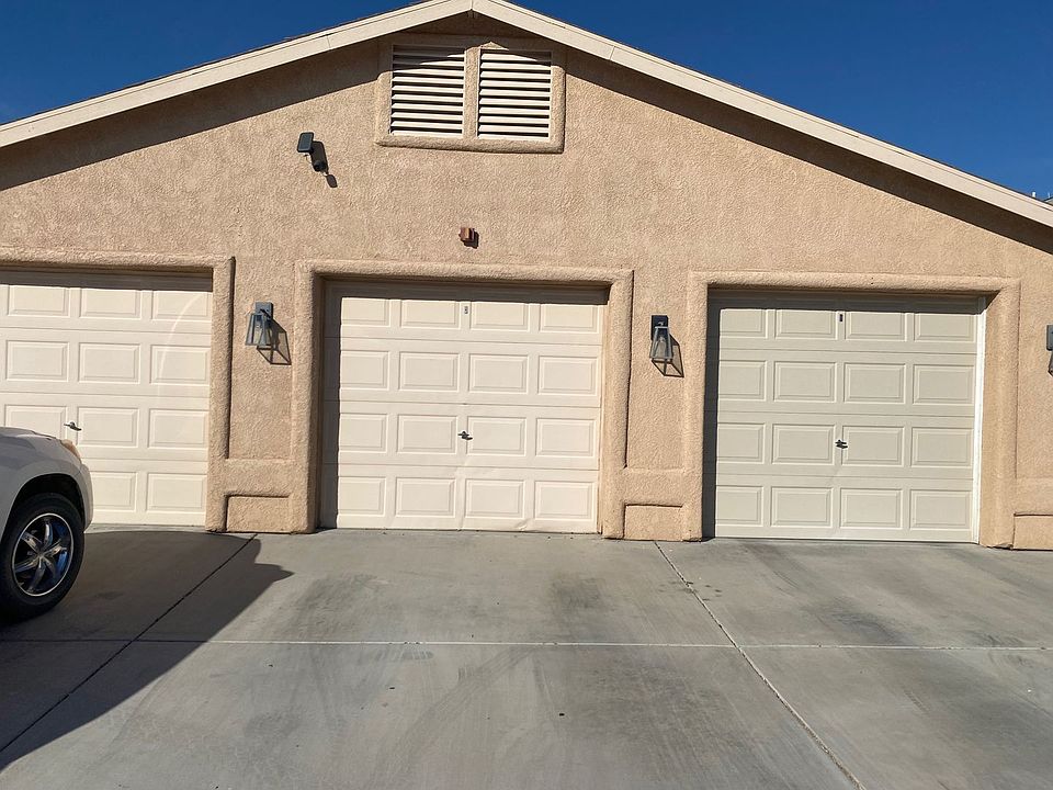 2nd image of 3045 Palisades Dr #103