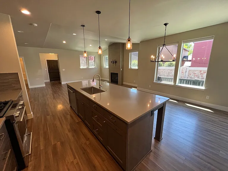 63136 NW Via Cambria — Photo 9