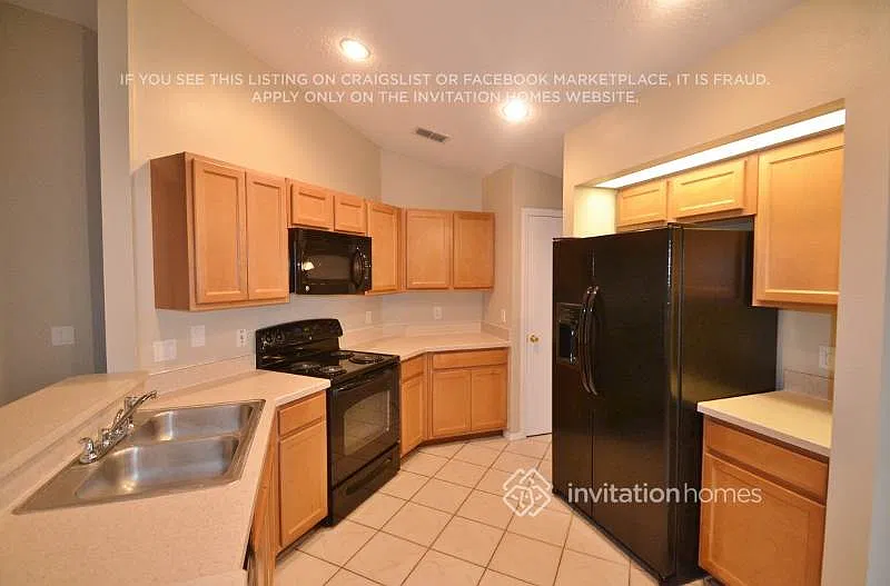 2320 Merrimack Dr Kissimmee, FL 34743 — Photo 2