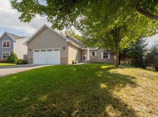 865 Quail Ct, Watertown, MN 55388