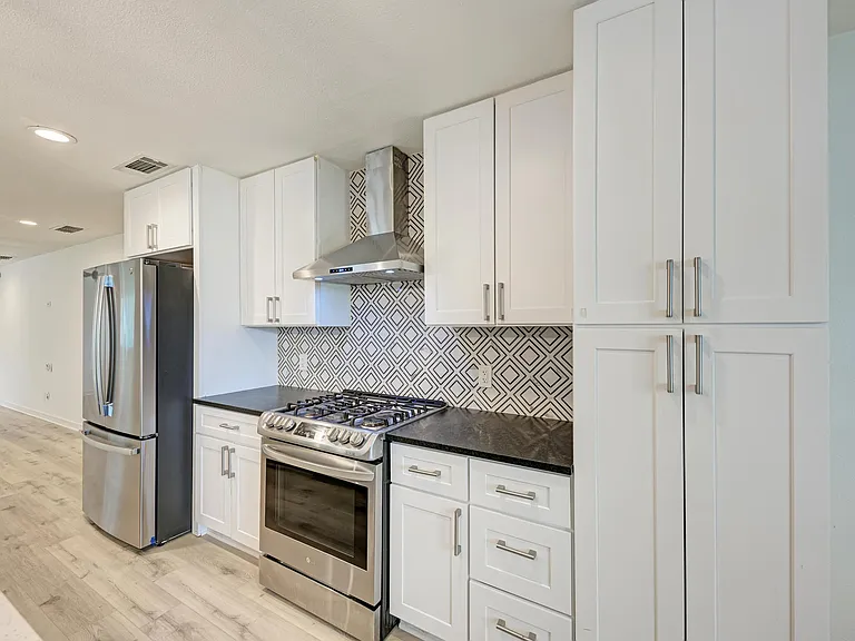 6700 Kings Point — Photo 13