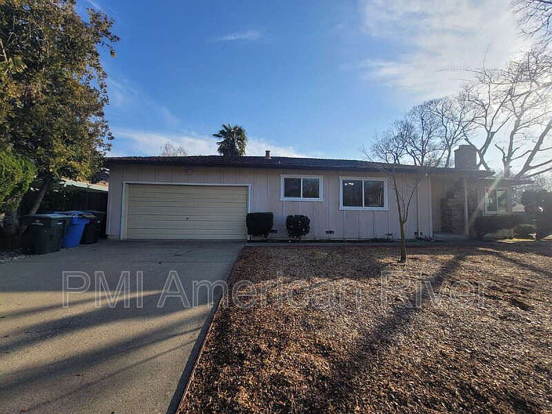 1st image of 602 Lelandhaven Way