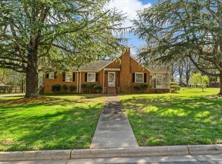 2900 Springway Dr, Charlotte, NC 28205