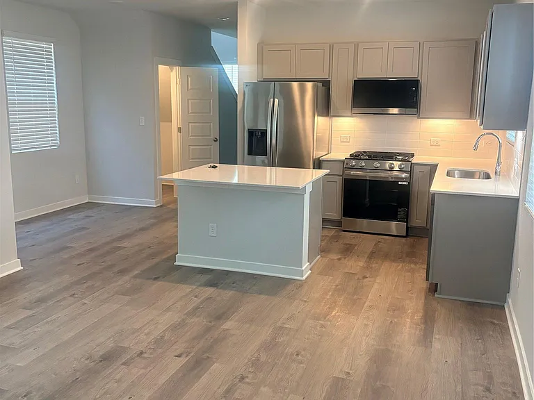 2279 Oscar Eli Pl — Photo 2