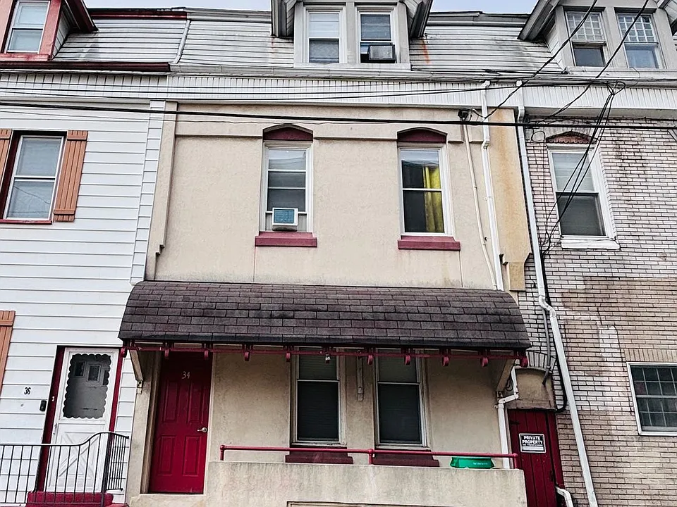 34 S Penn St