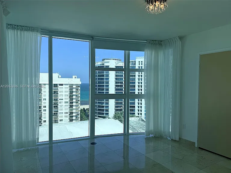 6000 Indian Creek Dr #17A — Photo 16