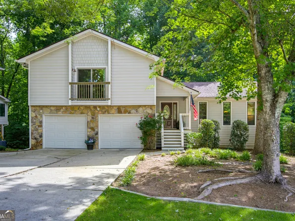 2210 Smoke Stone Cir, Marietta, GA 30062