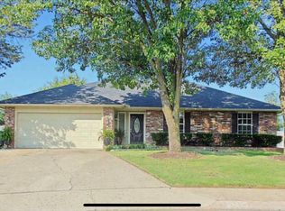 2754 E Country Way, Fayetteville, AR 72703