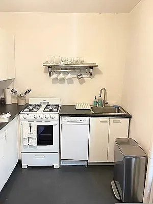 Rented by Corcoran | media 8