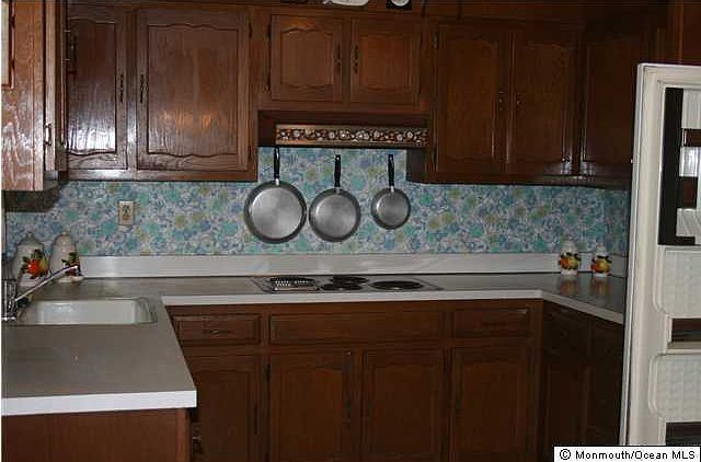 2nd image of 866 Inverness Court #D