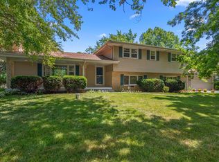 10837 Hendricks Pl, Crown Point, IN 46307