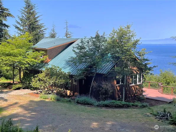 597 Twin Lakes Drive, Orcas Island, WA 98245