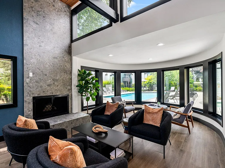 Community Clubhouse at The Lakes Apartments in Bellevue, WA 98007