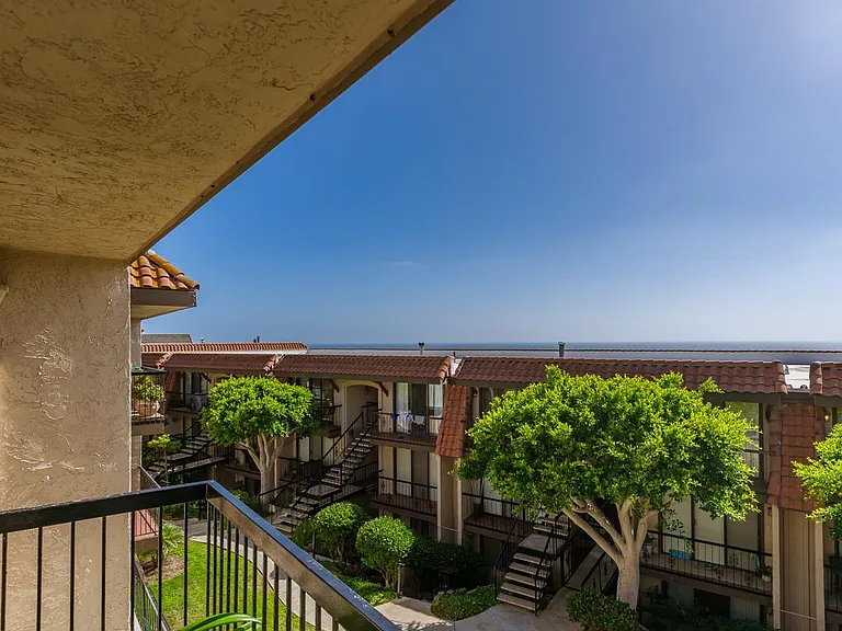 190 Del Mar Shores Ter #73 — Photo 29