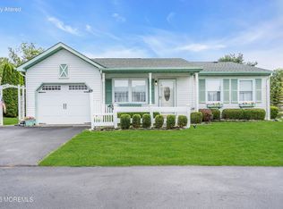 74 Chelsea Dr, Whiting, NJ 08759