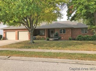 2533 Shawnee Dr, Springfield, IL 62702