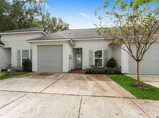 8160 Village Lake Ave, Baton Rouge, LA 70820