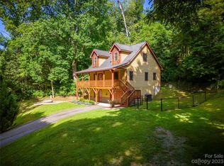 65 Lorraine Dr, Waynesville, NC 28785