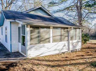 107 Dodd St, Landrum, SC 29356