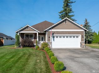 307 W 2nd St, Nooksack, WA 98276