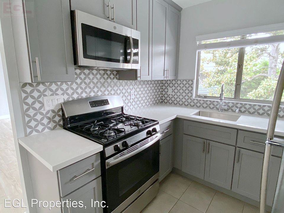 1st image of 5626 Sultana Ave #9