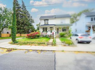 36 Valhalla Blvd, Toronto, ON M1N 3B3