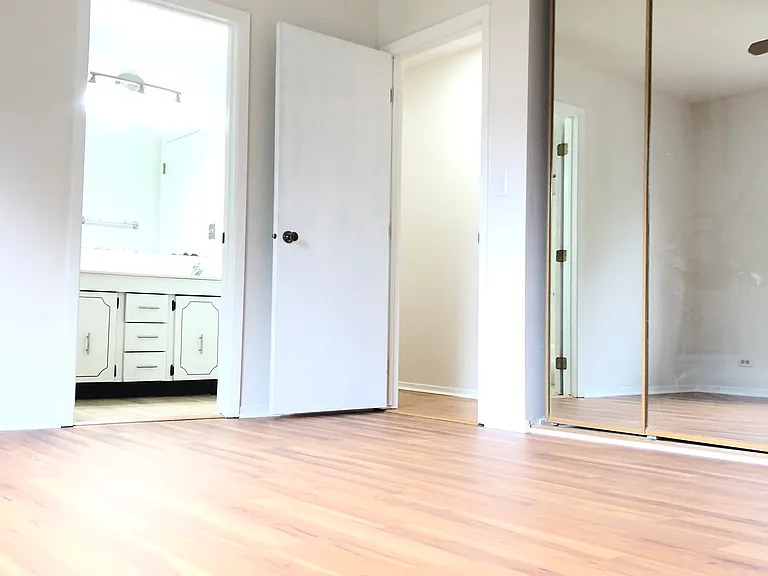 428 N Ashbury Ave — Photo 8