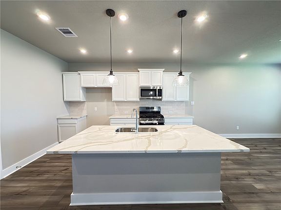 3rd image of 6308 Trado Dr