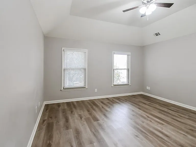 7069 Cutter Mill Rd — Photo 12