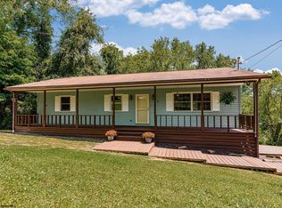 5 Whispering Pines Dr, Whitehall, WV 26554