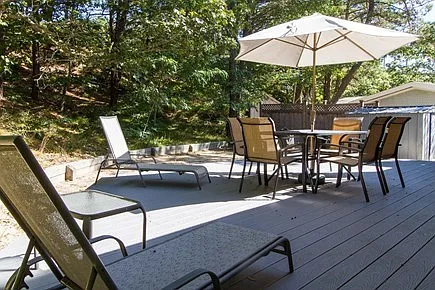 Private Deck