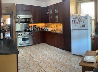 2000 W Addison St SUITE 1, Chicago, IL 60618