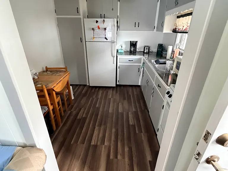 4836 Cottage St — Photo 8