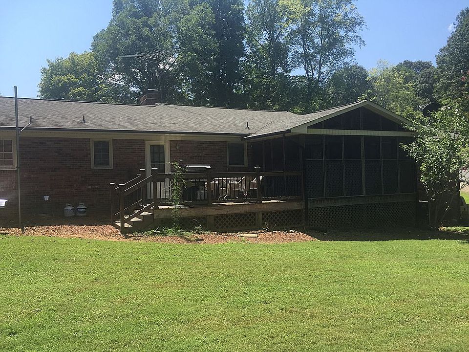 2nd image of 2613 Binkley Rd