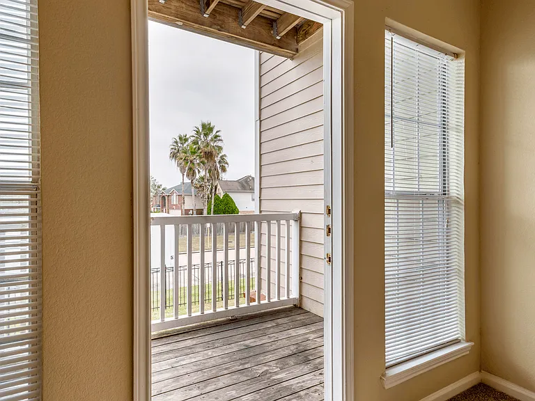 City Parc II at West Oaks Apartments — Photo 28