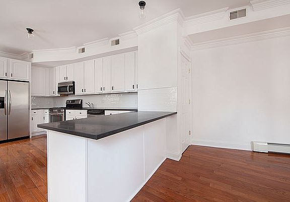 4th image of 3 Prince St