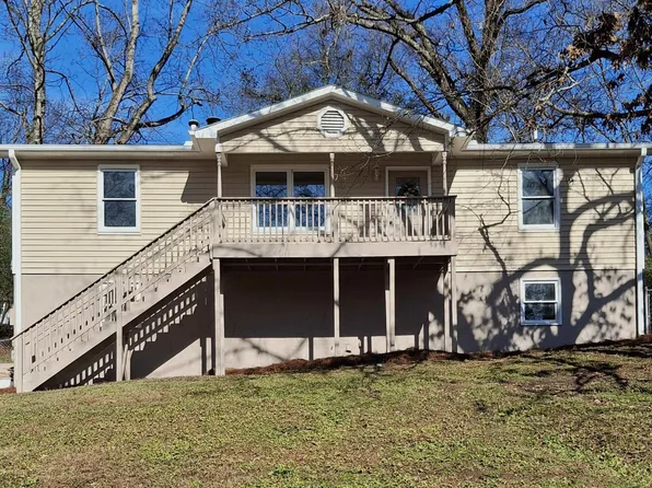 225 Ash Cir, Trussville, AL 35173