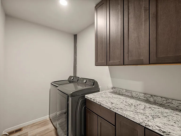 2726 Barnstormer St #4 — Photo 12