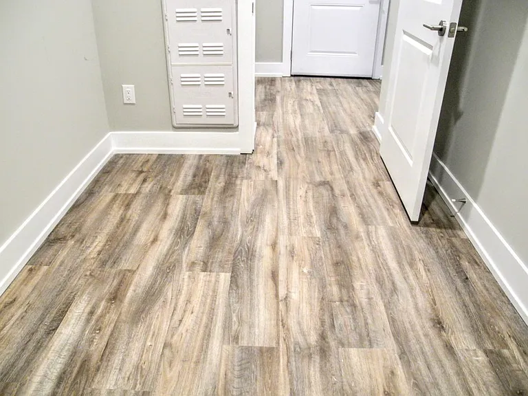 1607 Catherine St — Photo 13