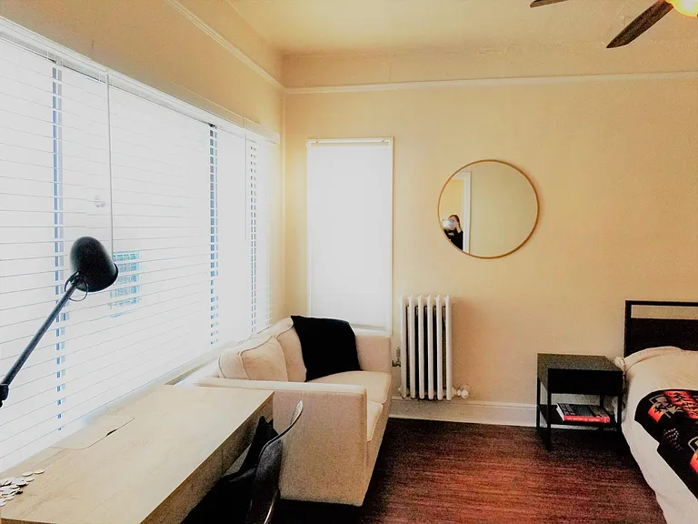 Living/Bedroom